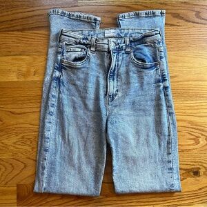 Bershka high waisted skinny jeans size 6